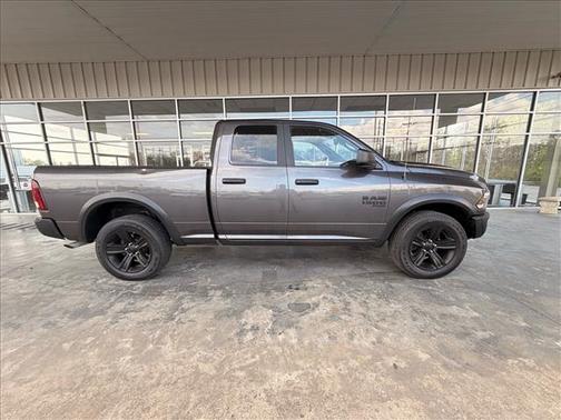 Granite Crystal Clearcoat Metallic 2022 RAM 1500 Classic SLT