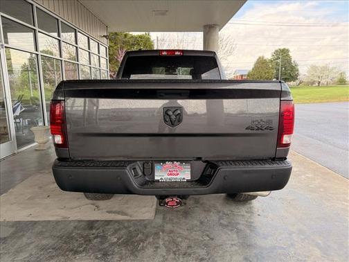 Granite Crystal Clearcoat Metallic 2022 RAM 1500 Classic SLT