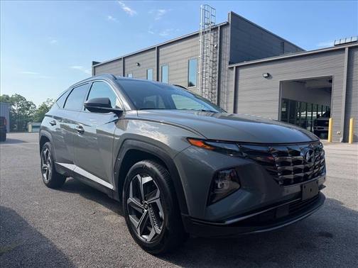 Metallic 2024 Hyundai TUCSON Limited