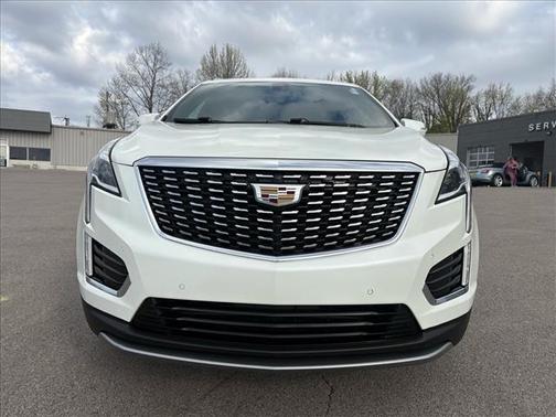 Crystal White Tri-Coat 2021 Cadillac XT5 Premium Luxury