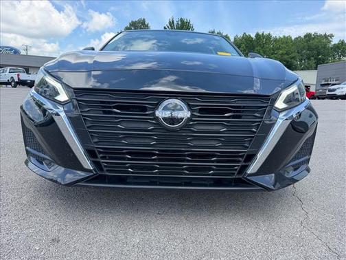 Black 2024 Nissan Altima 2.5 SV