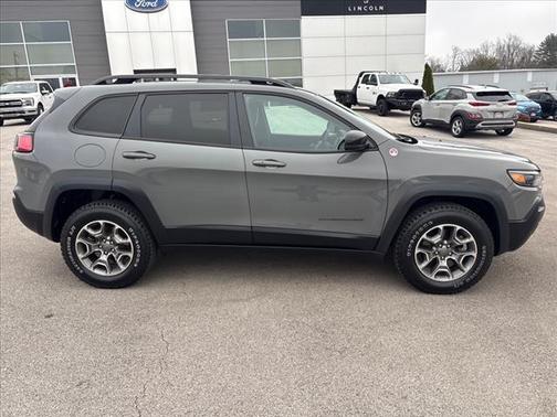 2022 Jeep Cherokee Trailhawk