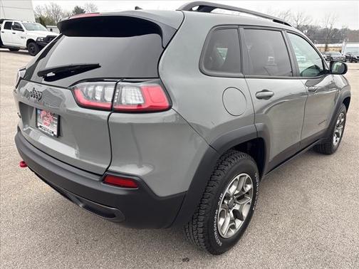 2022 Jeep Cherokee Trailhawk