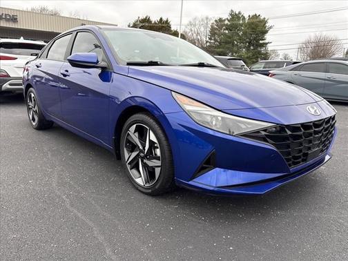 2023 Hyundai ELANTRA SEL