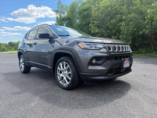 Granite Crystal Clearcoat Metallic 2022 Jeep Compass Latitude Lux