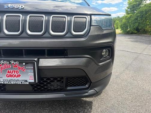 Granite Crystal Clearcoat Metallic 2022 Jeep Compass Latitude Lux
