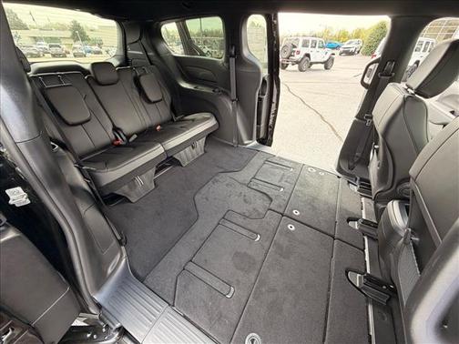 2024 Chrysler Pacifica Touring-L