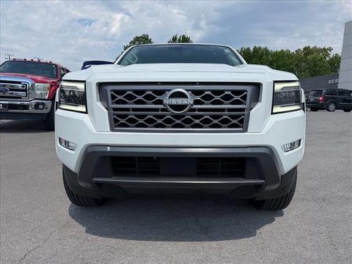Glacier White 2024 Nissan Frontier SL