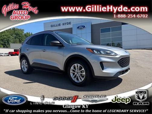 Iconic Silver Metallic 2022 Ford Escape SE