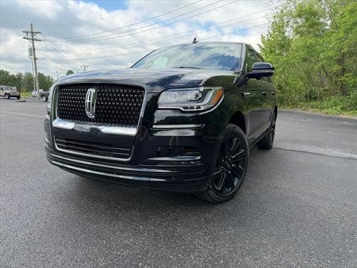 Black 2024 Lincoln Navigator Reserve