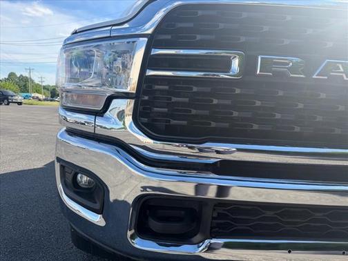 Bright White Clearcoat 2024 RAM 2500 Big Horn