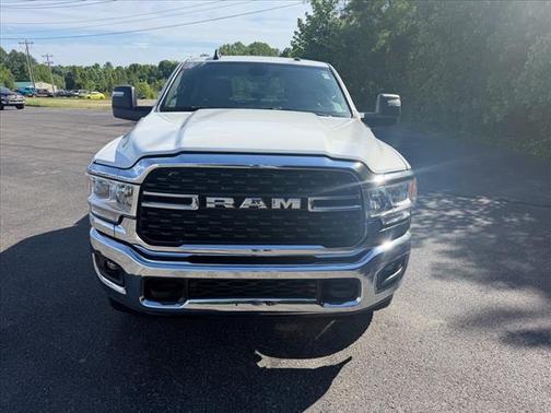 Bright White Clearcoat 2024 RAM 2500 Big Horn