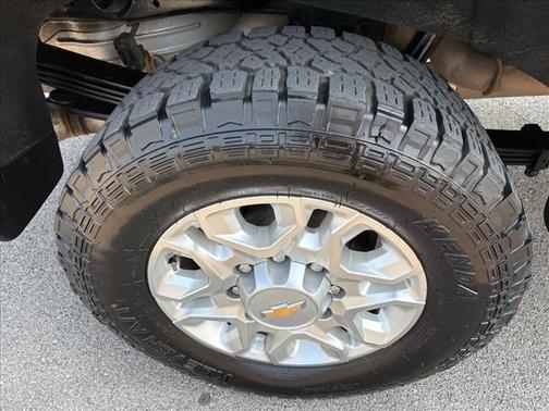 Silver Ice Metallic 2023 Chevrolet Silverado 2500 LT