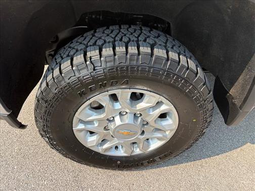 Silver Ice Metallic 2023 Chevrolet Silverado 2500 LT