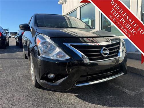 Black 2017 Nissan Versa 1.6 SV