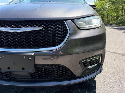 Gray 2023 Chrysler Pacifica Touring-L