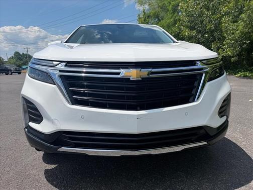 Summit White 2023 Chevrolet Equinox 2LT