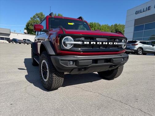 Ruby Red Metallic Tinted Clearcoat 2026 Ford Bronco Outer Banks
