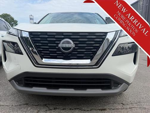 Glacier White 2023 Nissan Rogue S