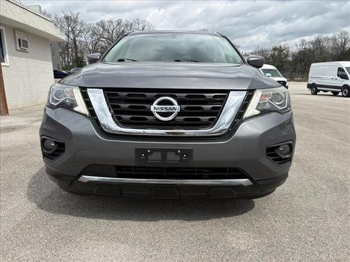 2018 Nissan Pathfinder SV