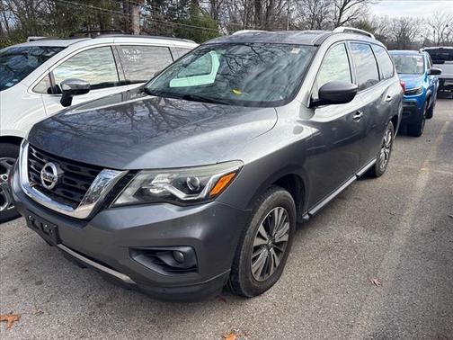 2018 Nissan Pathfinder SV