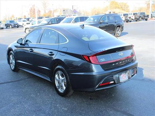 2022 Hyundai SONATA SE