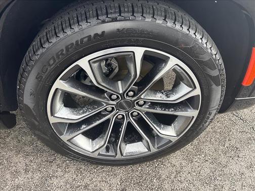 2023 Jeep Grand Wagoneer L Series III