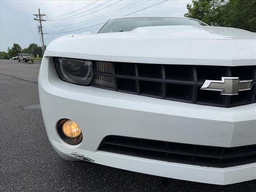 Summit White 2011 Chevrolet Camaro 2LT