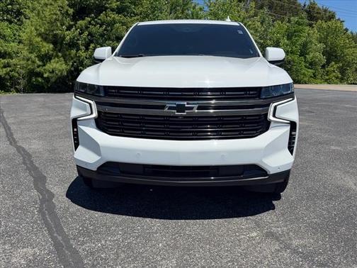 Iridescent Pearl Tricoat 2022 Chevrolet Tahoe RST