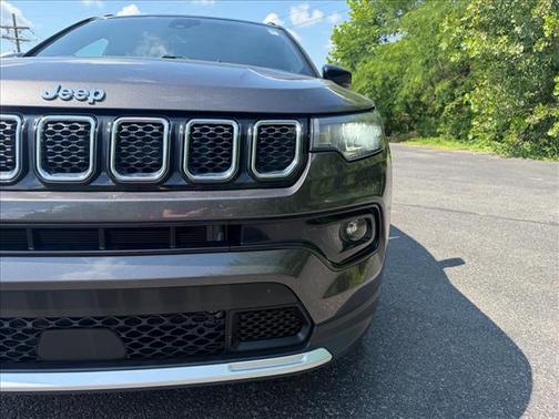 Diamond Black 2024 Jeep Compass Limited