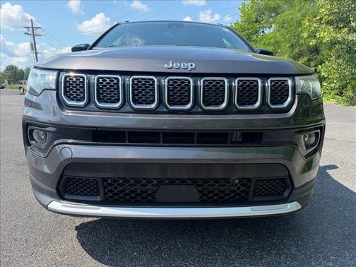 Diamond Black 2024 Jeep Compass Limited