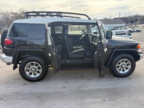 2012 Toyota FJ Cruiser Base