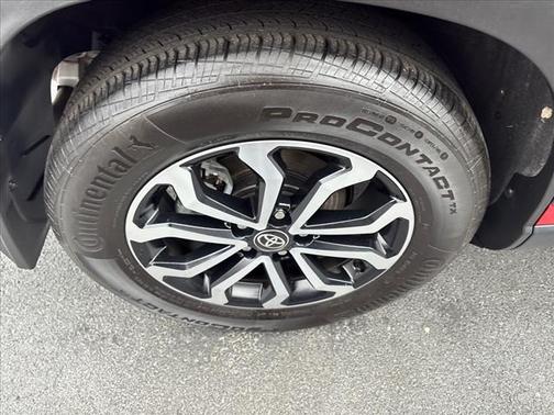 2023 Toyota Corolla Cross Hybrid SE