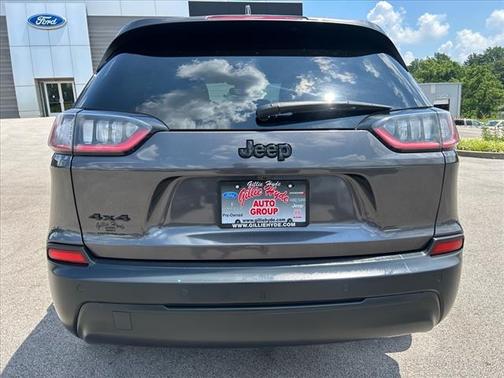 2023 Jeep Cherokee Altitude Lux
