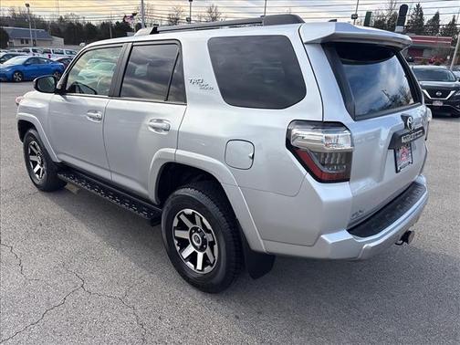 2024 Toyota 4Runner TRD Off Road