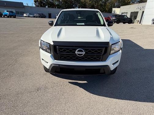 2023 Nissan Frontier S