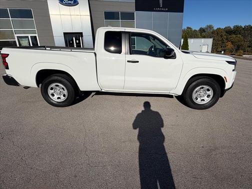 2023 Nissan Frontier S