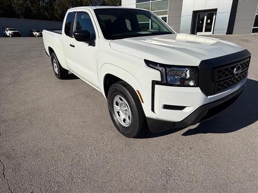 2023 Nissan Frontier S