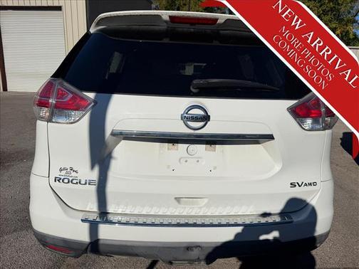 Glacier White 2016 Nissan Rogue SV