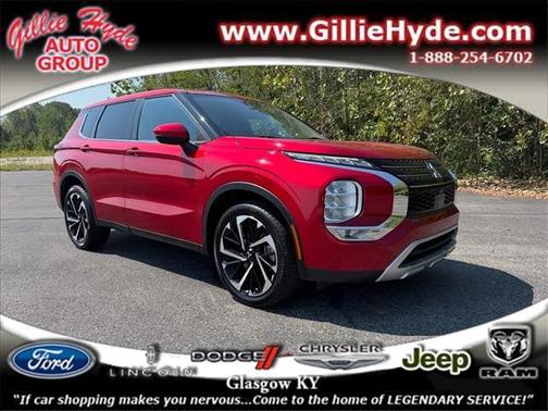 Red Diamond 2023 Mitsubishi Outlander SE