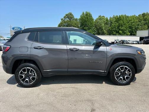 2024 Jeep Compass Trailhawk