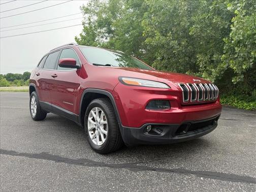 Deep Cherry Red Crystal Pearlcoat 2016 Jeep Cherokee Latitude