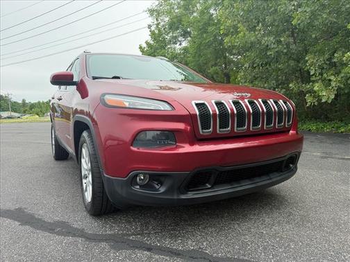 Deep Cherry Red Crystal Pearlcoat 2016 Jeep Cherokee Latitude
