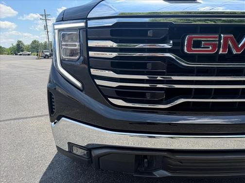 Onyx Black 2025 GMC Sierra 1500 SLT