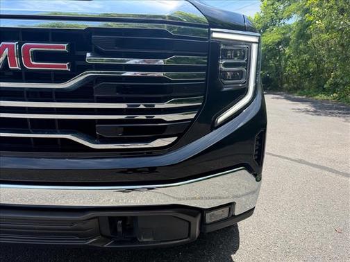 Onyx Black 2025 GMC Sierra 1500 SLT