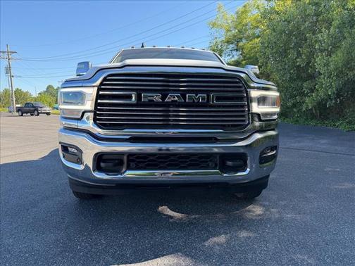 Bright White Clearcoat 2024 RAM 3500 Laramie