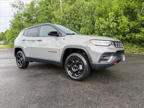 Sting Gray Clearcoat 2023 Jeep Compass Trailhawk