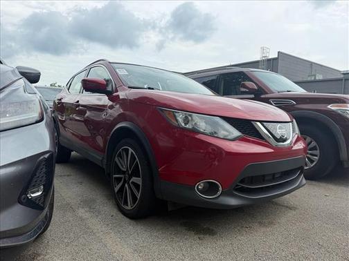 Palatial Ruby 2018 Nissan Rogue Sport SL