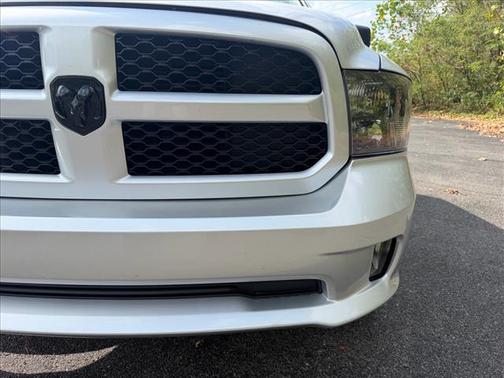 Bright Silver Clearcoat Metallic 2018 RAM 1500 ST