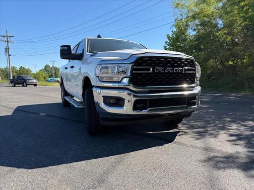 Bright White Clearcoat 2024 RAM 2500 Big Horn
